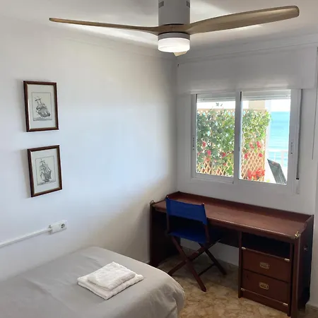 Beachfront And Renovated Cullera
